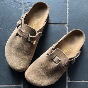 Like New Leather Birkenstock Boston Clogs Size 34